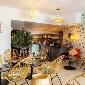 *** מלון Hotel Central צרפת